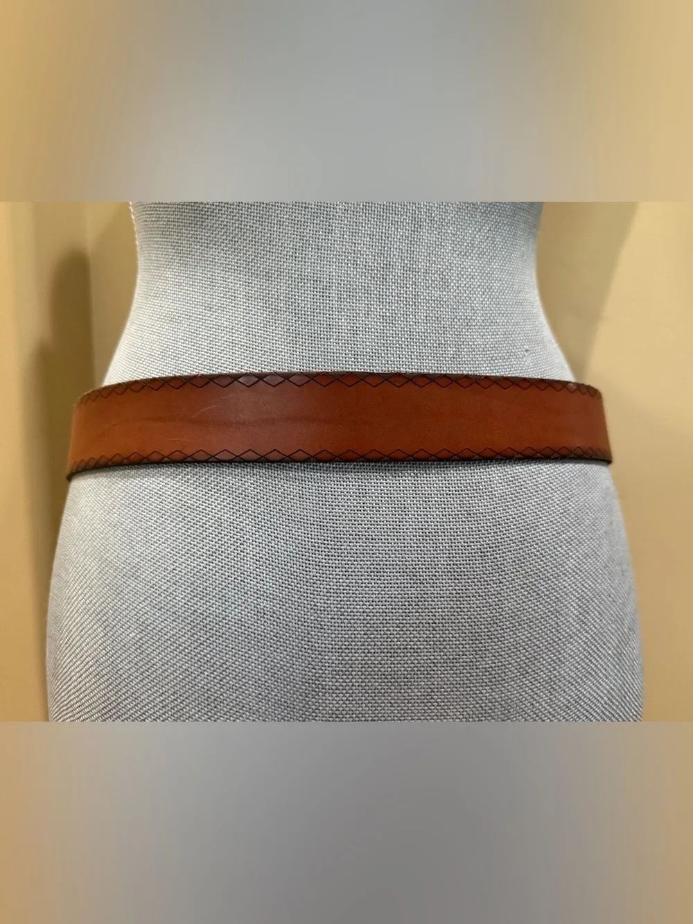 Fossil beautiful leather